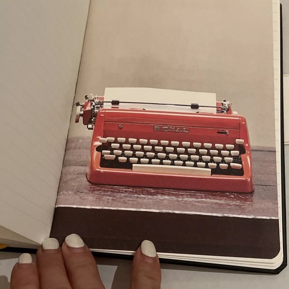 FOSSIL Agenda/ Notebook - Picture 8 of 10